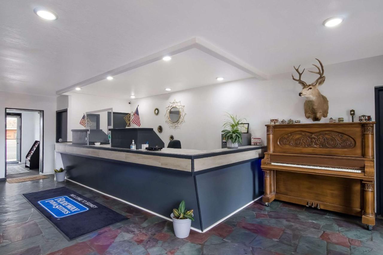 Rodeway Inn & Suites Sidney Historic Downtown I-80 Екстер'єр фото