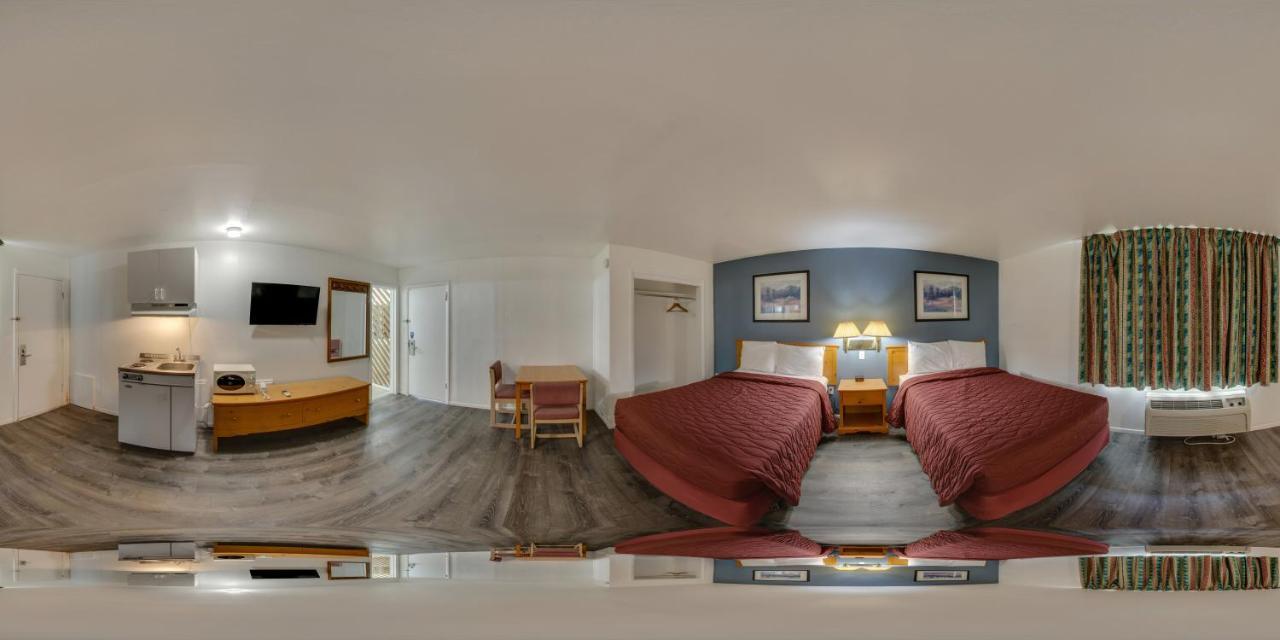 Rodeway Inn & Suites Sidney Historic Downtown I-80 Екстер'єр фото